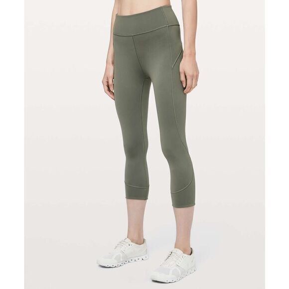Lululemon In Movement Crop - Picture 1 of 4